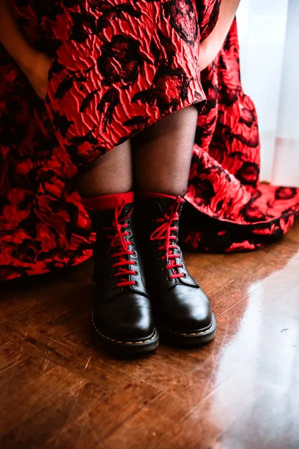 boots cuir lacet rouge